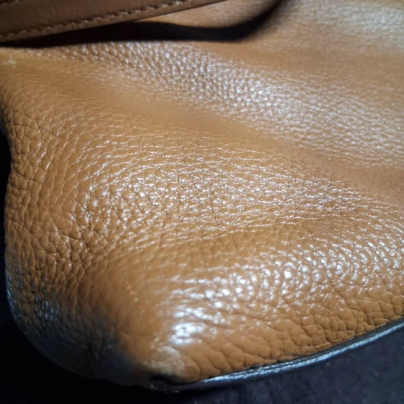 Michael Kors Tan Leather Shoulder Bag - Picture 6 of 9